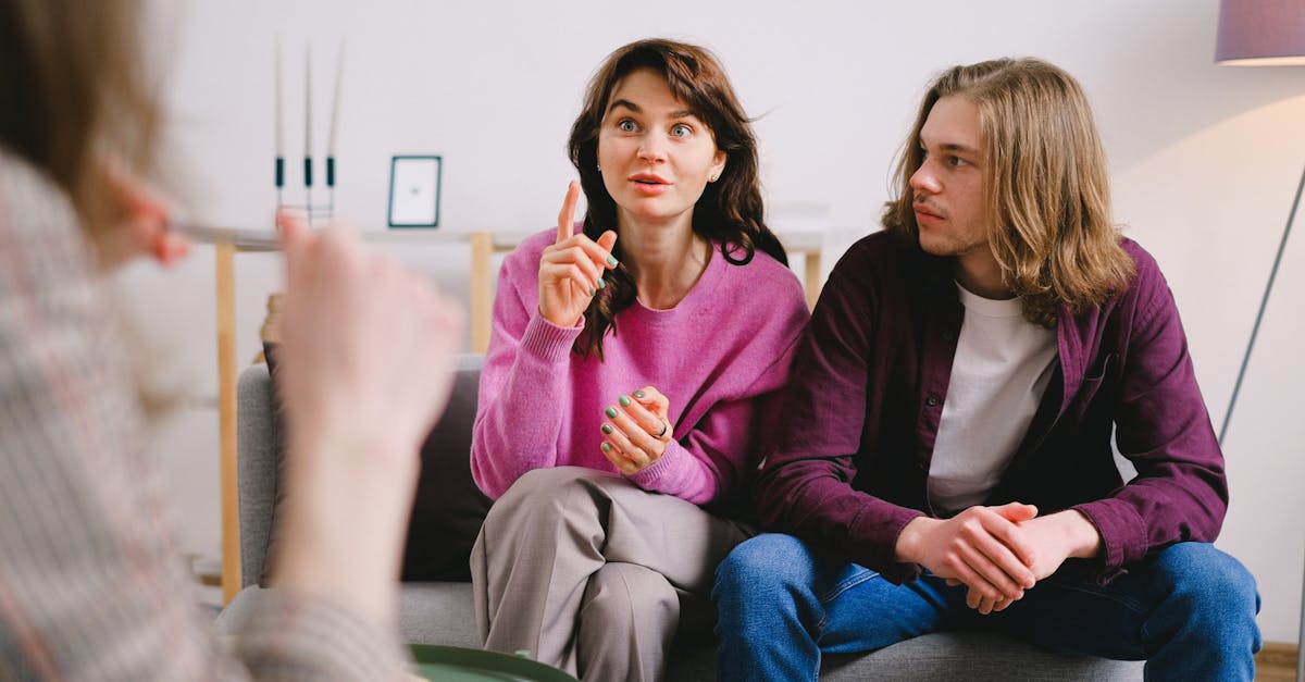 What are the 5 stages of family therapy?